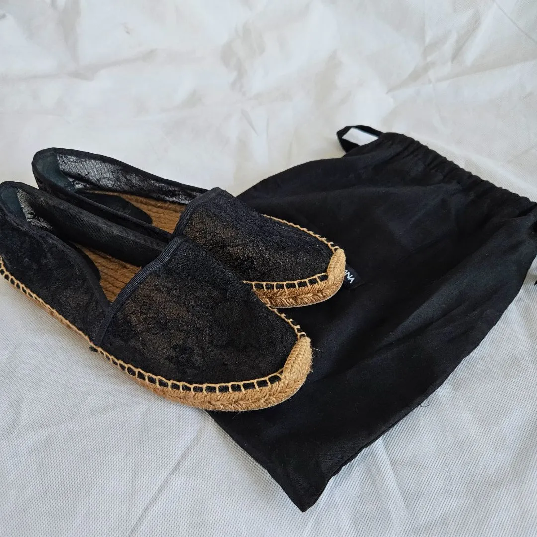 Dolce & Gabanna black lace espadrilles, 40