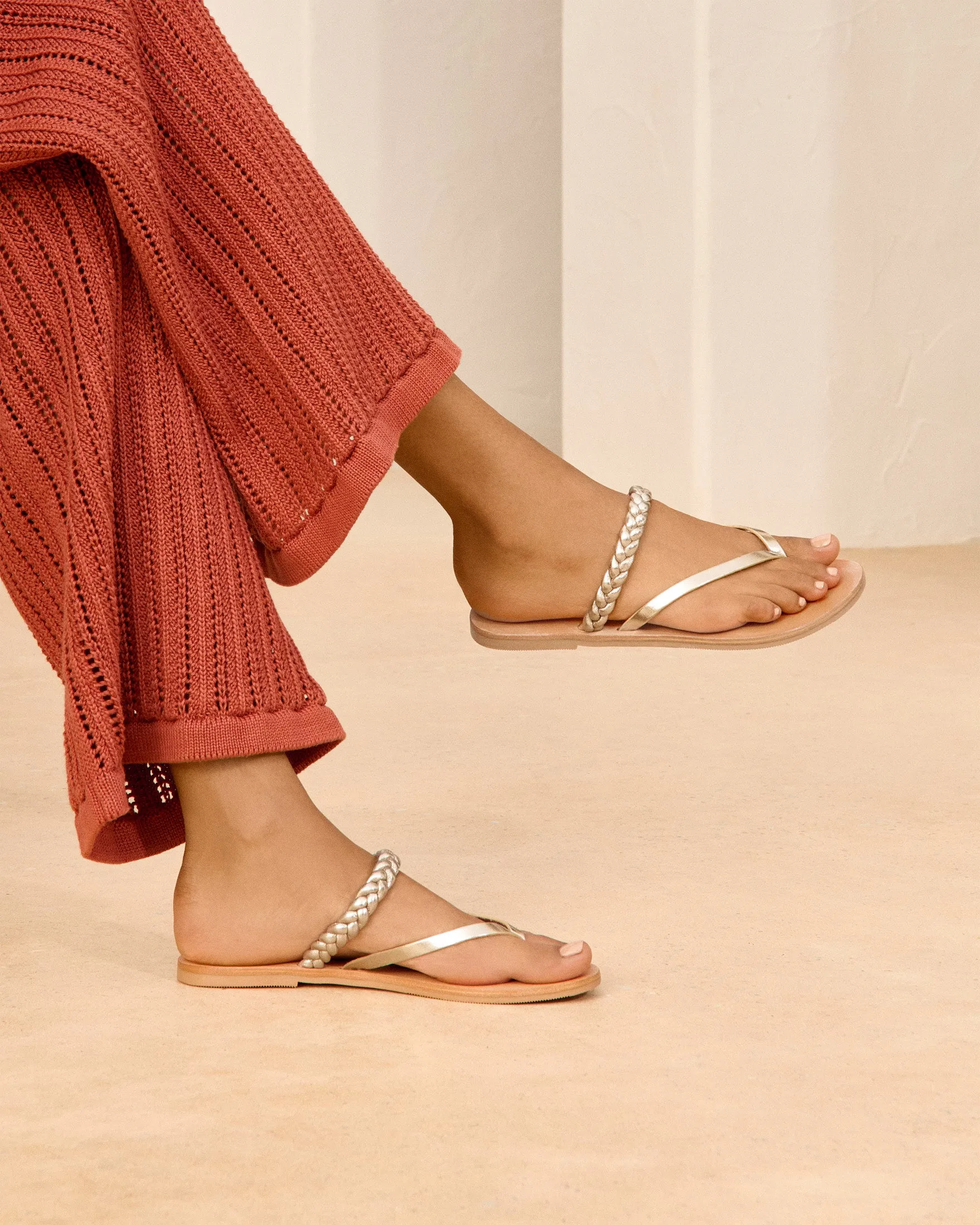Leather Braid Thong Sandals - P69Y0 - Canyon Platinum