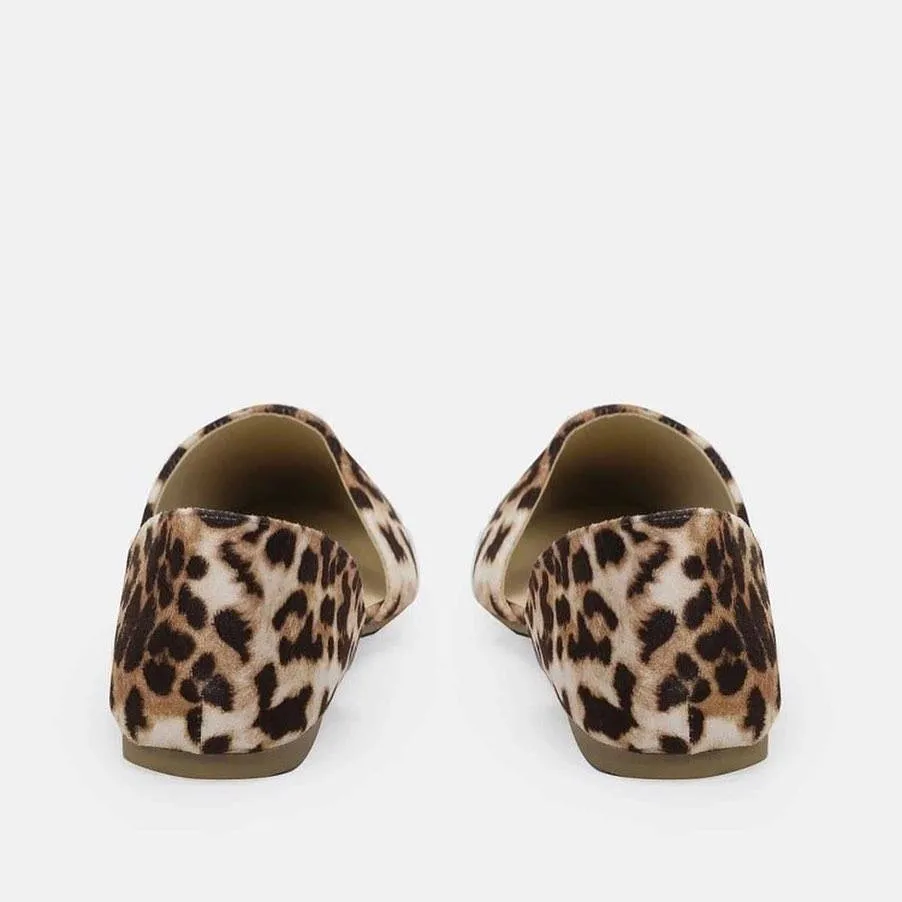 Leopard Pointed Toe Flats