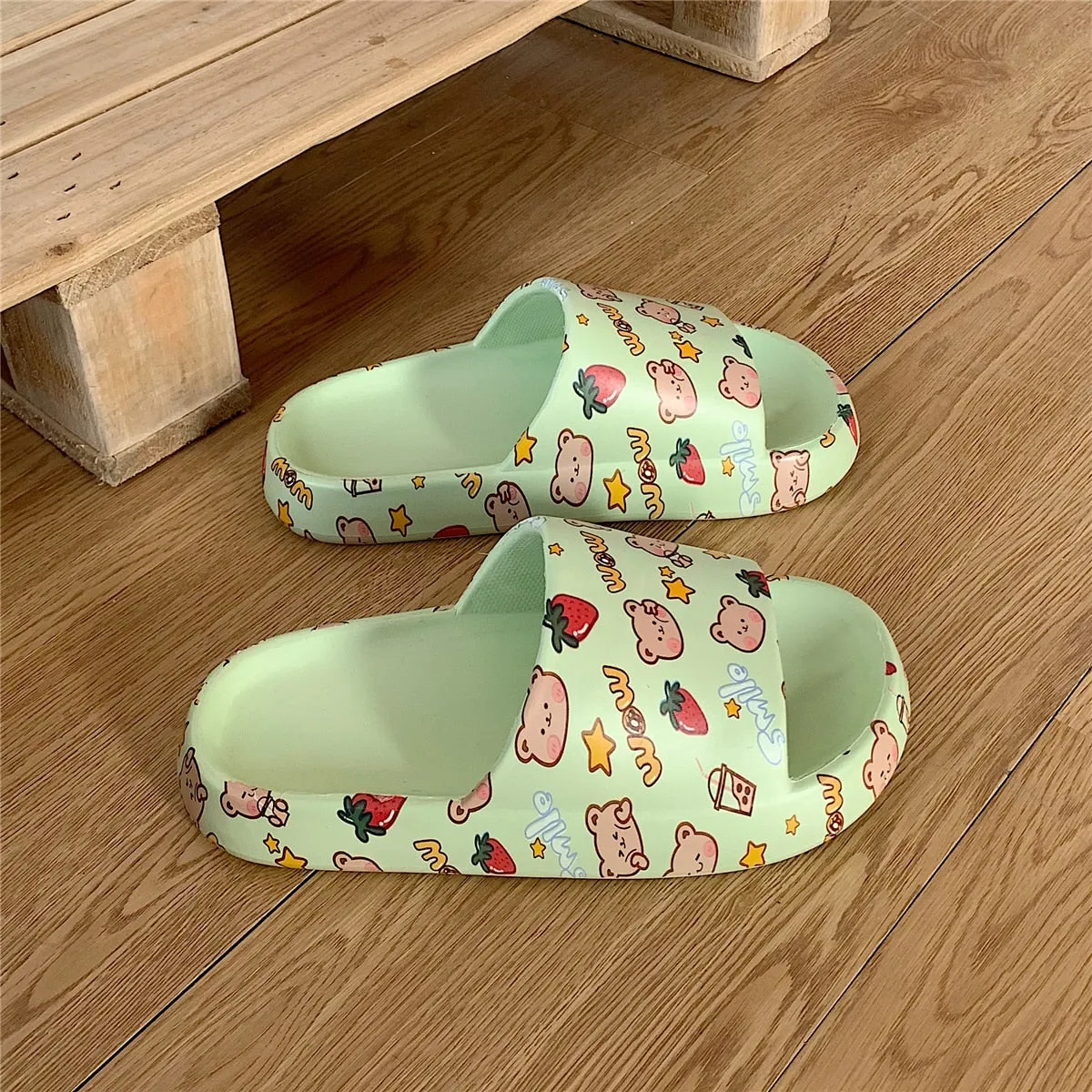 Thick-soled Indoor and Outdoor Slippers