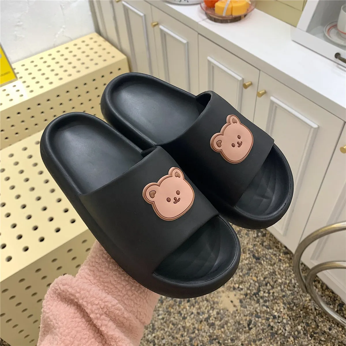 Thick-soled Indoor and Outdoor Slippers